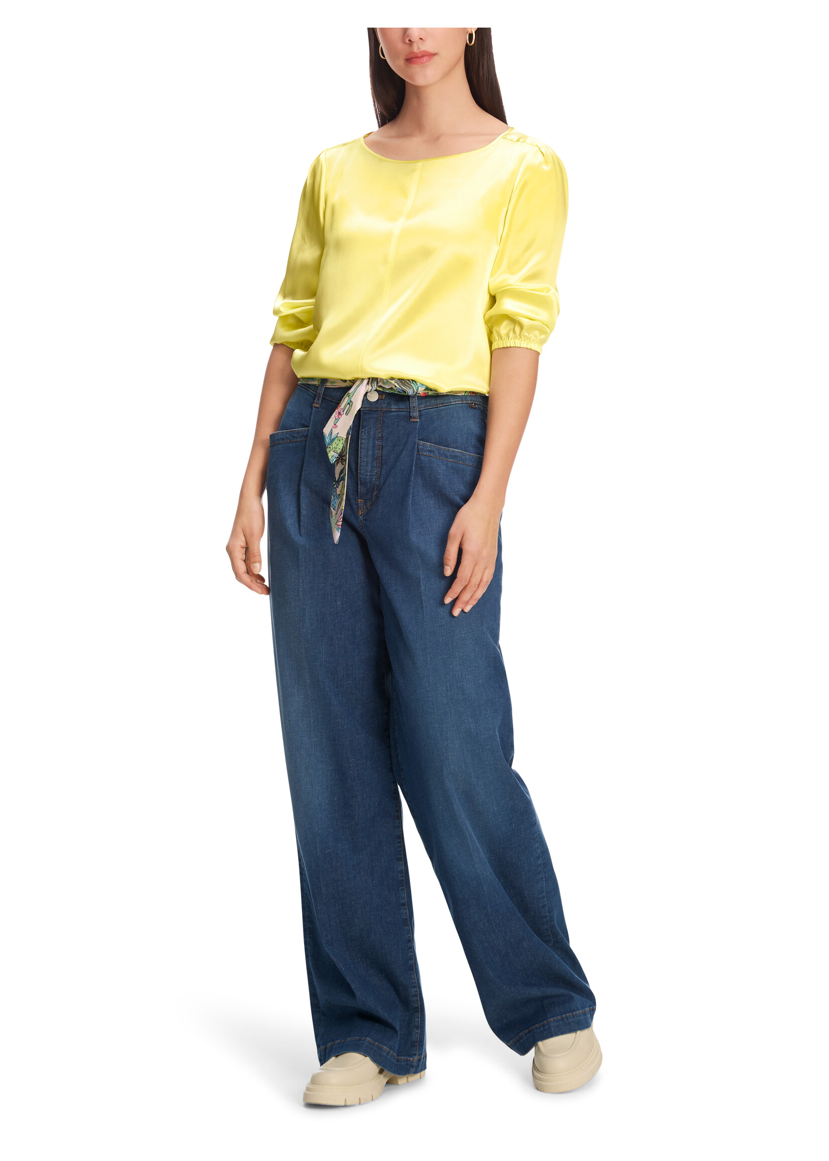 Blouse YA 51.23 W52 405
