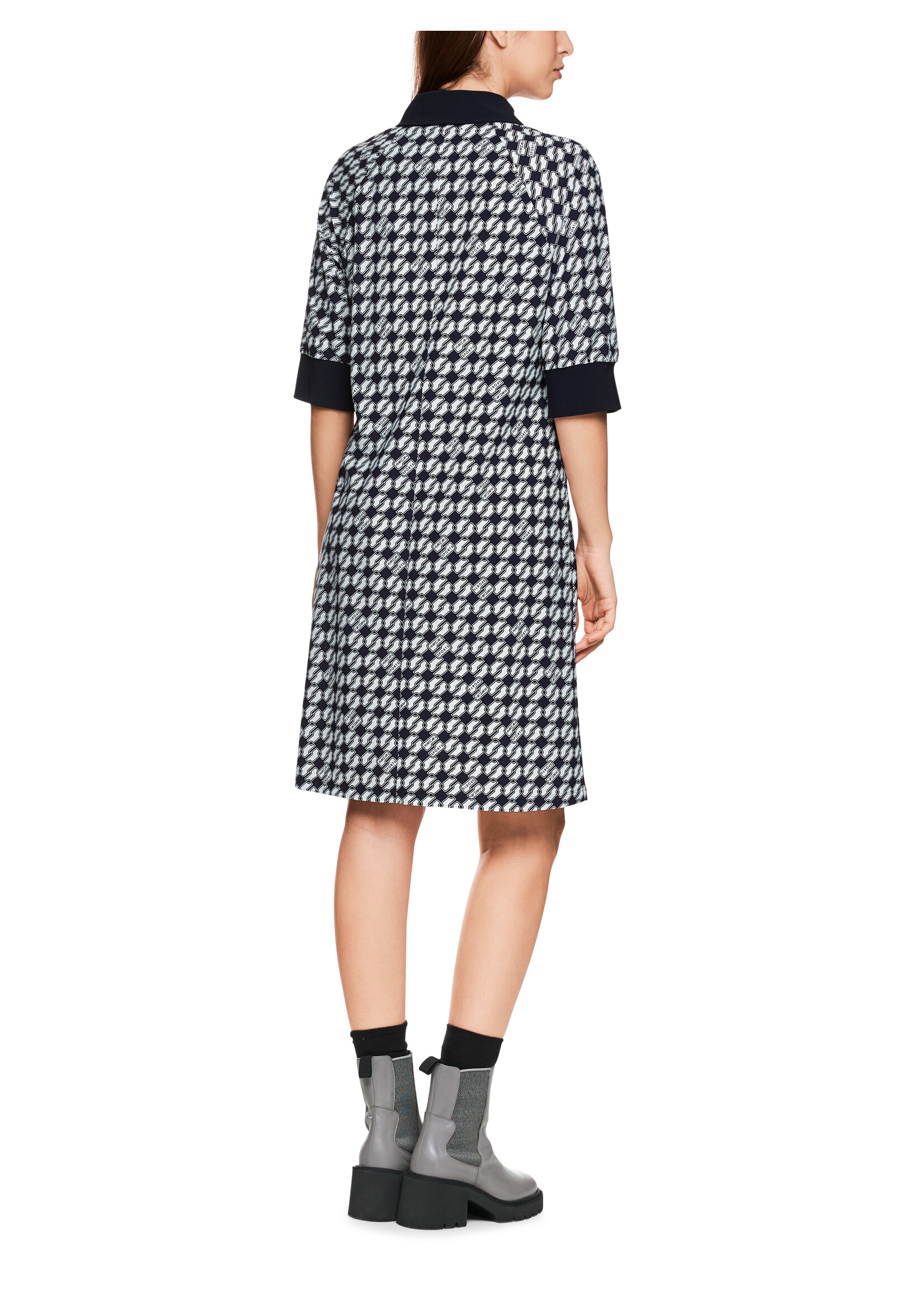 Marccain Sports Jurk ZS 21.13 J03 394