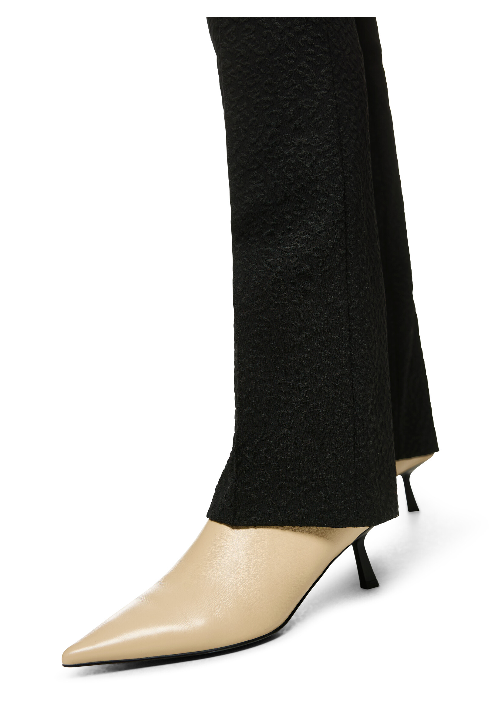 Marccain Pants Broek ZP 81.28 J03 900
