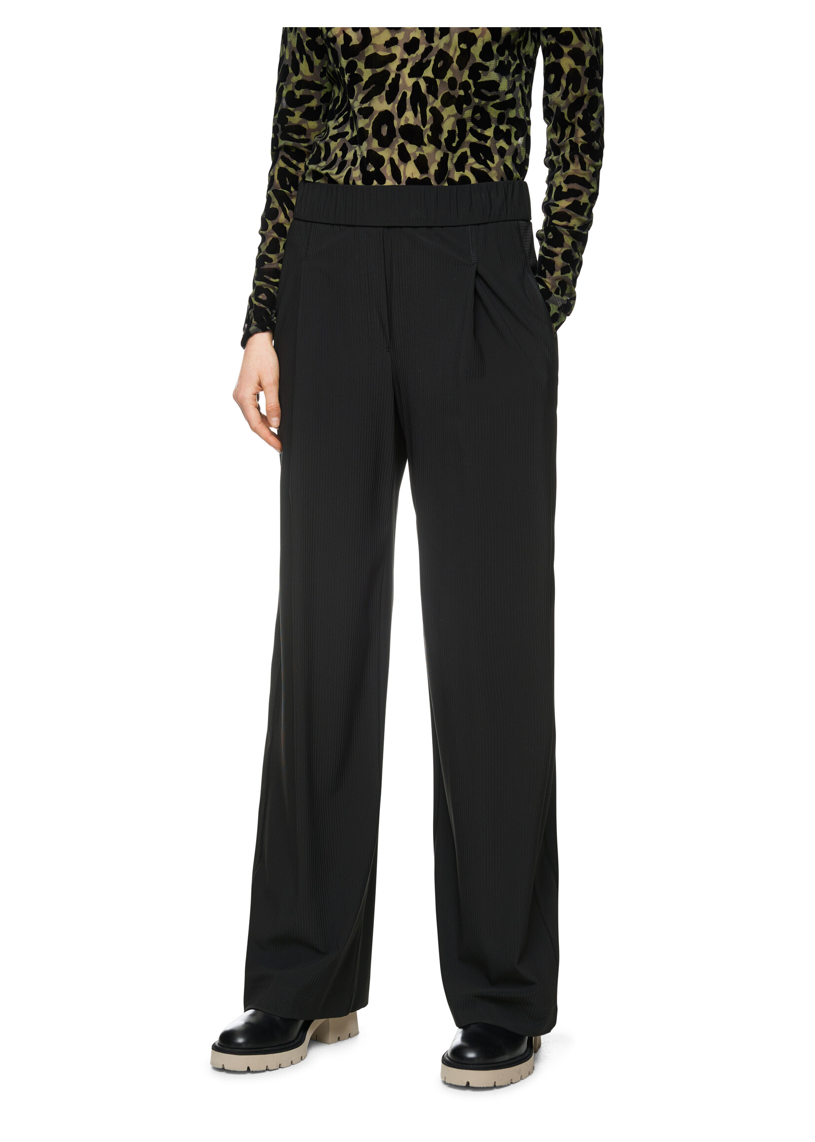 Marccain Sports Broek ZS 81.20 J40 900