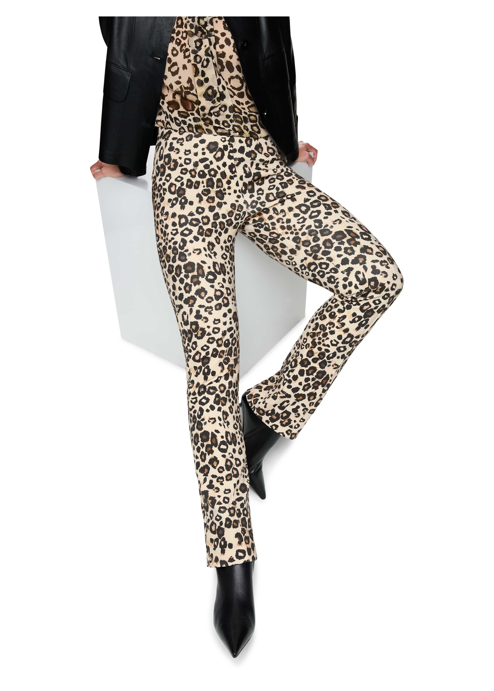 Broek ZC 81.28 J12 606