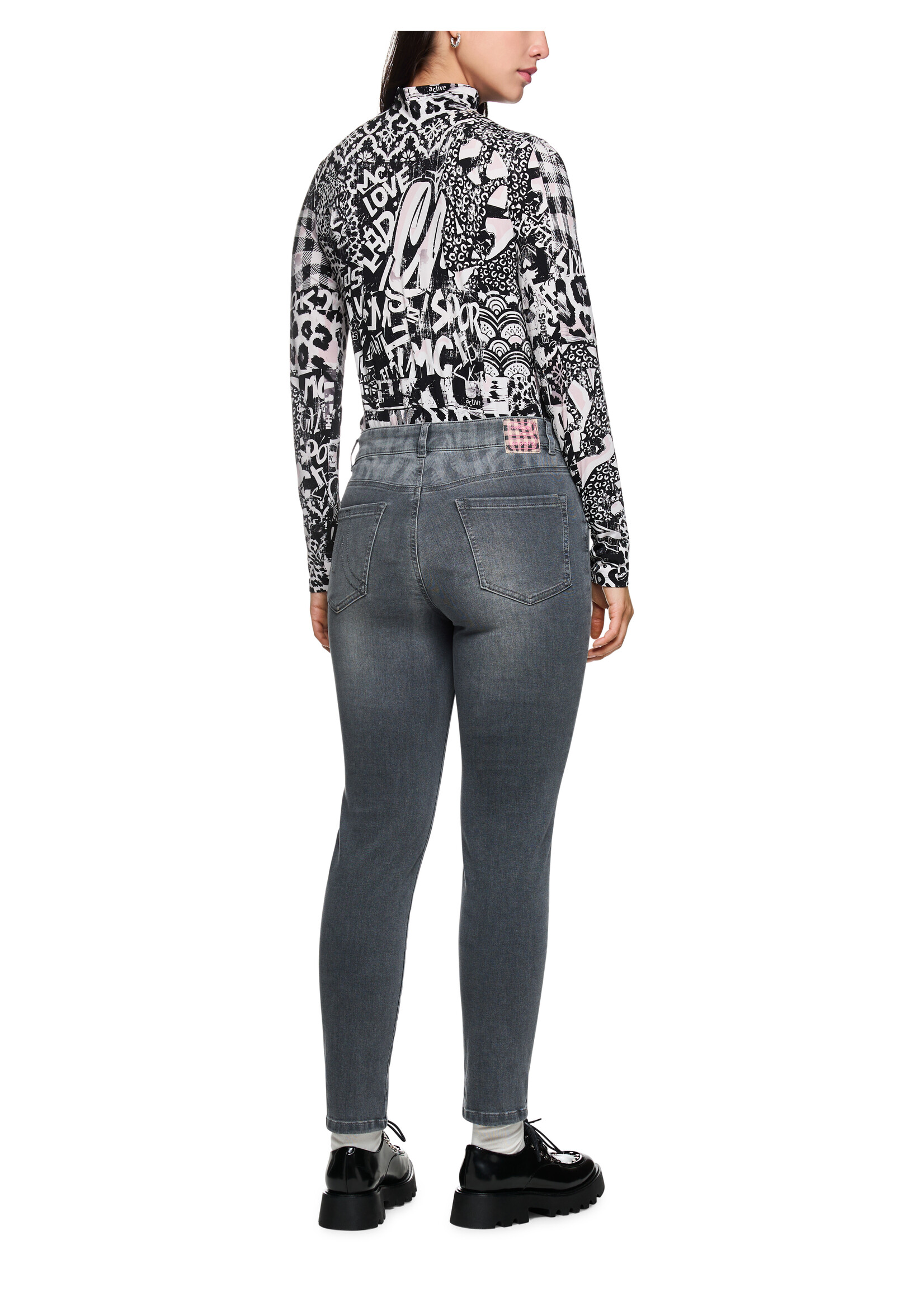 Marccain Sports Jeans ZS 82.01 D07 886