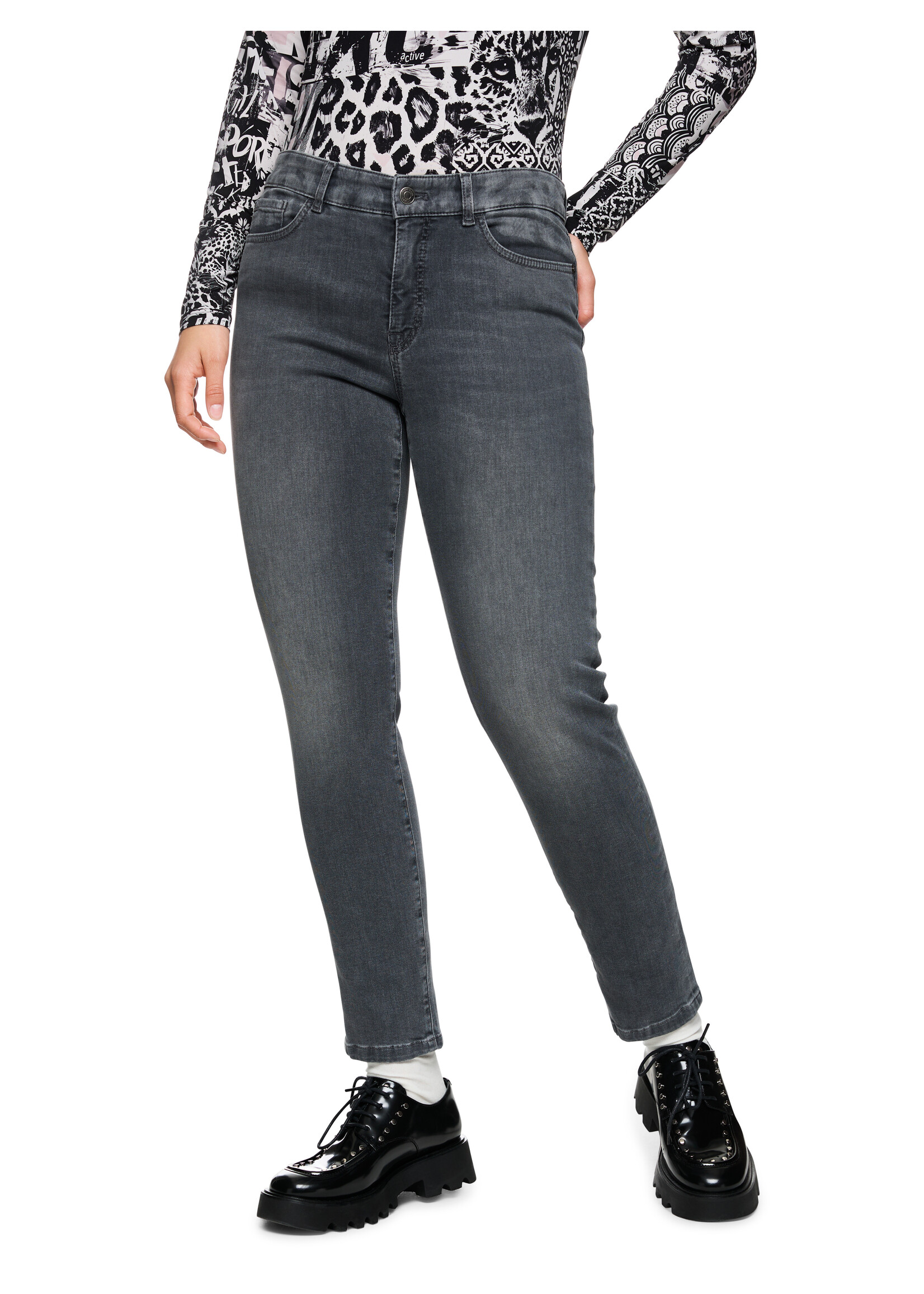 Marccain Sports Jeans ZS 82.01 D07 886