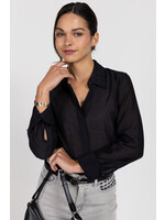 Blouse van organza met borduursel