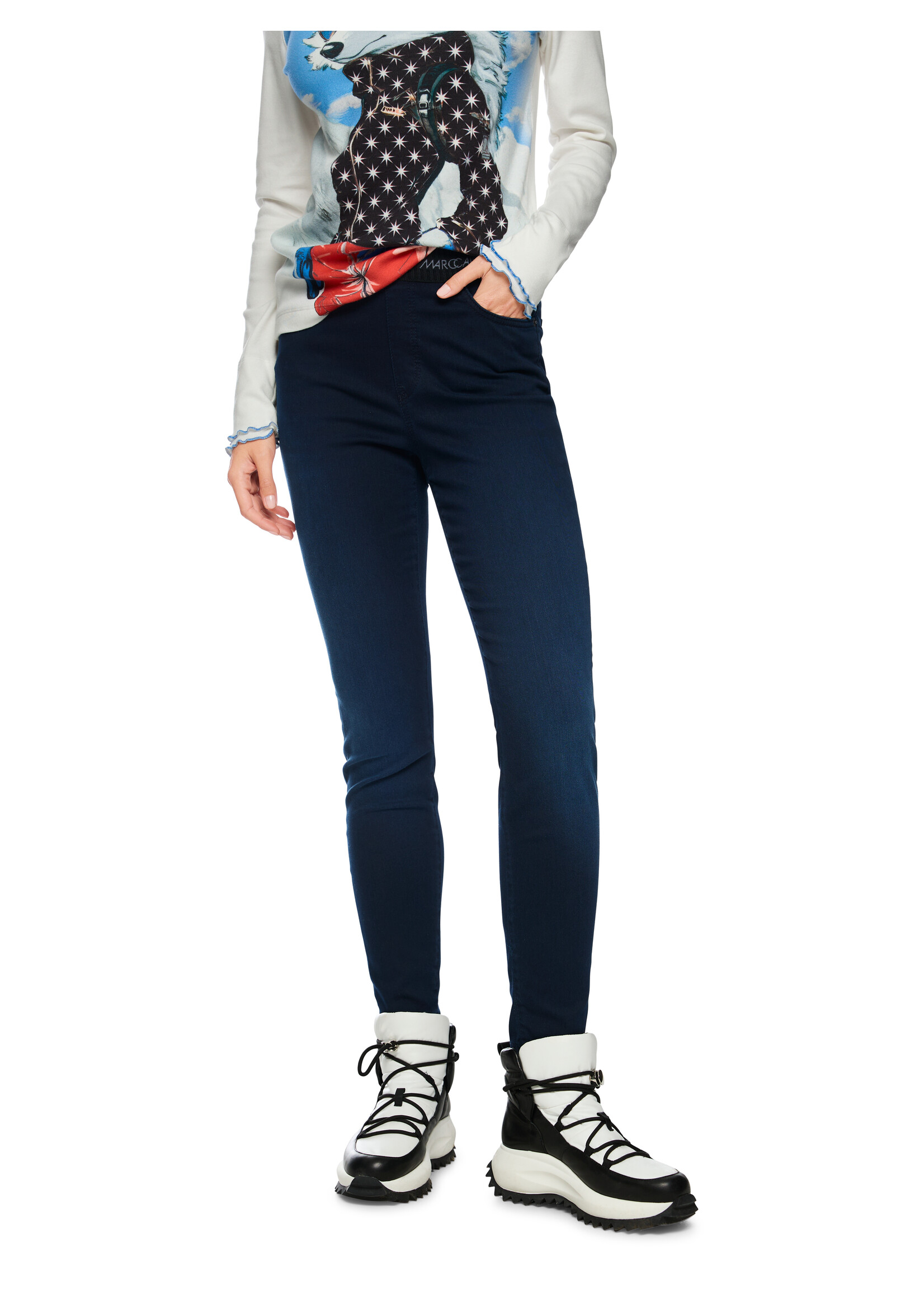 Marccain Pants Jeans ZP 82.22 D23 357