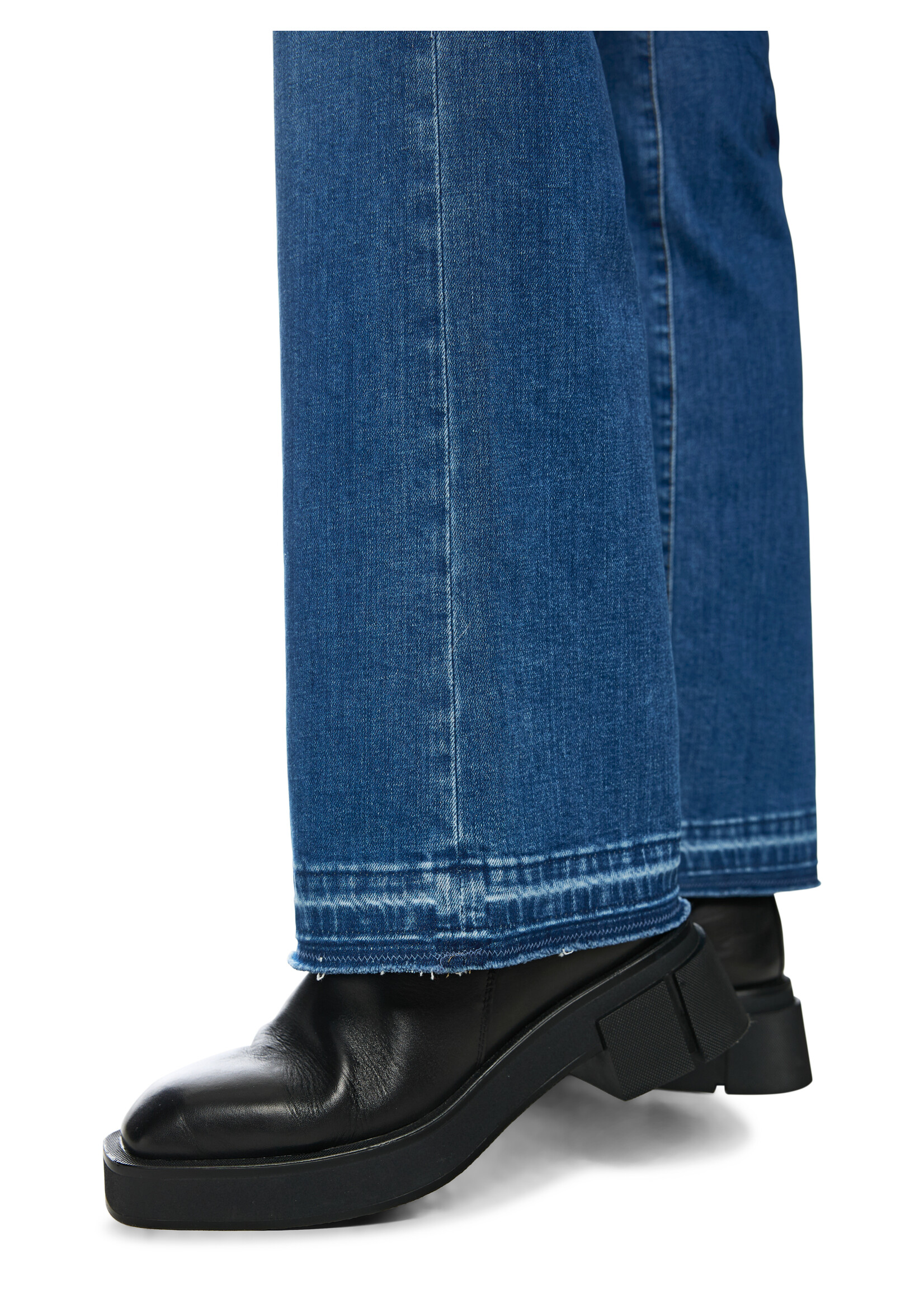 Marccain Pants Jeans ZP 82.24 D24 353