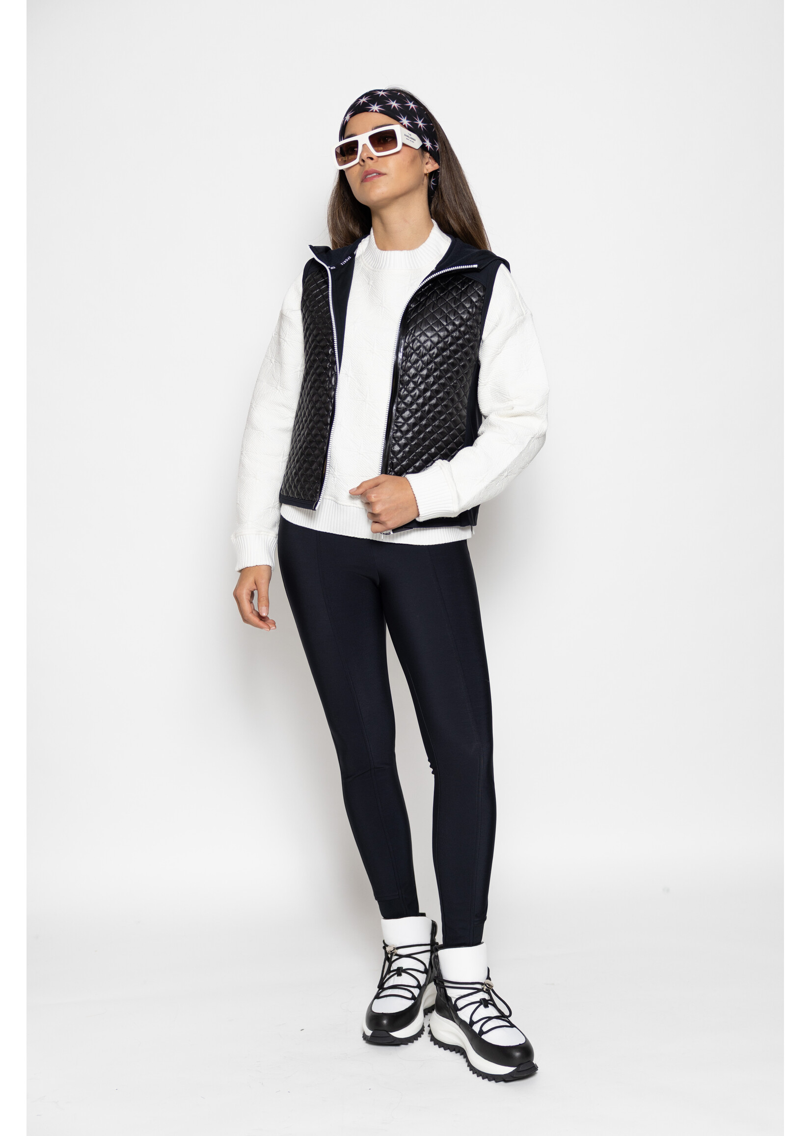 Marccain Sports Vest ZS 37.03 J60 900