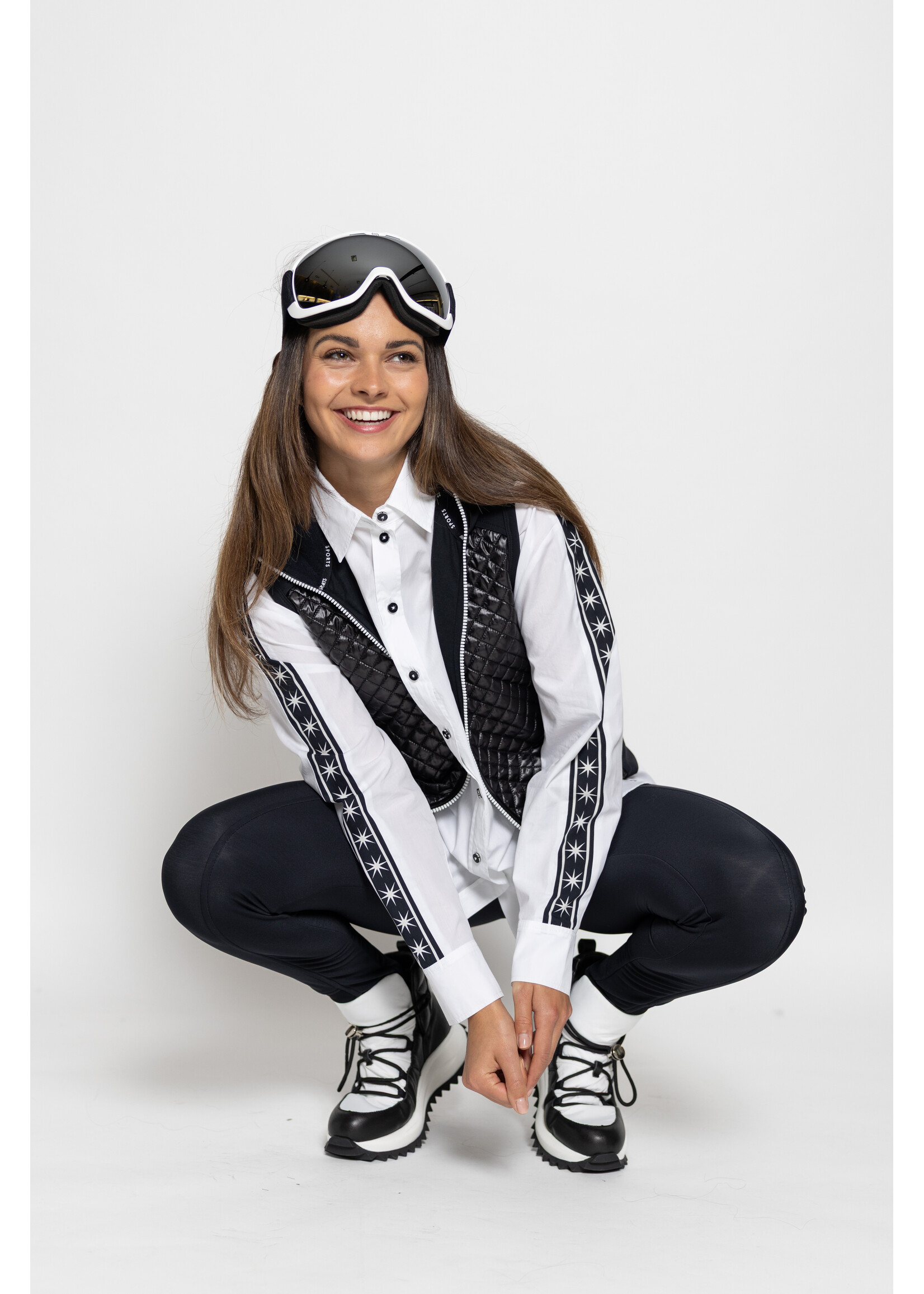 Marccain Sports Vest ZS 37.03 J60 900