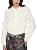 Jas met opstaande kraag en ritssluiting