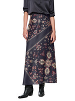 COMING SOON - Viscoserok met paisleyprint