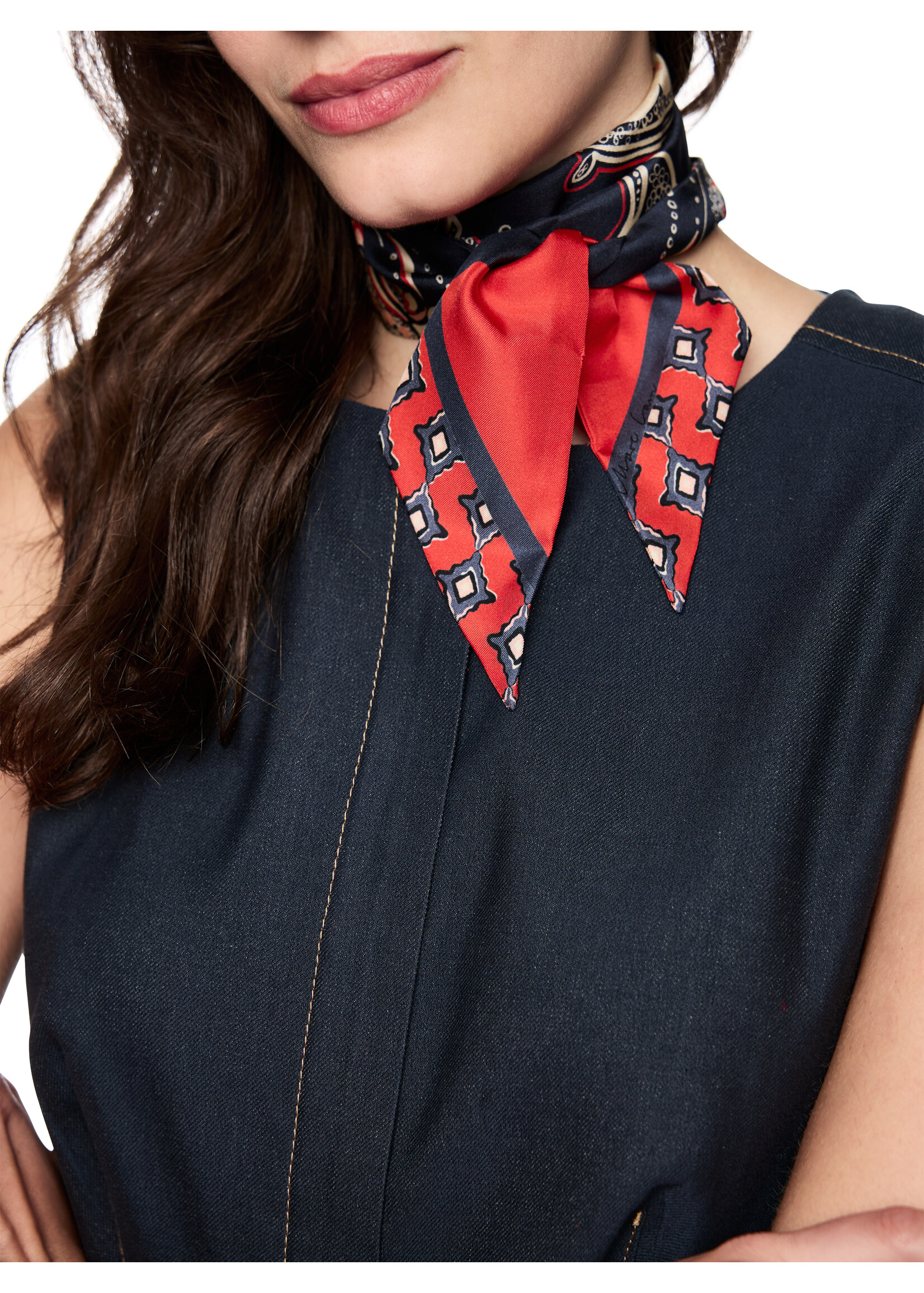 Sjaal AC B4.20 Z10 382