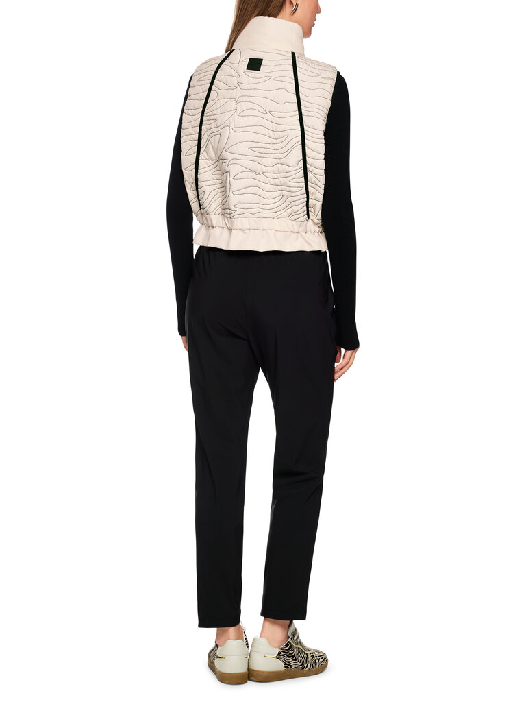 Marccain Sports Vest AS 37.01 W18 153