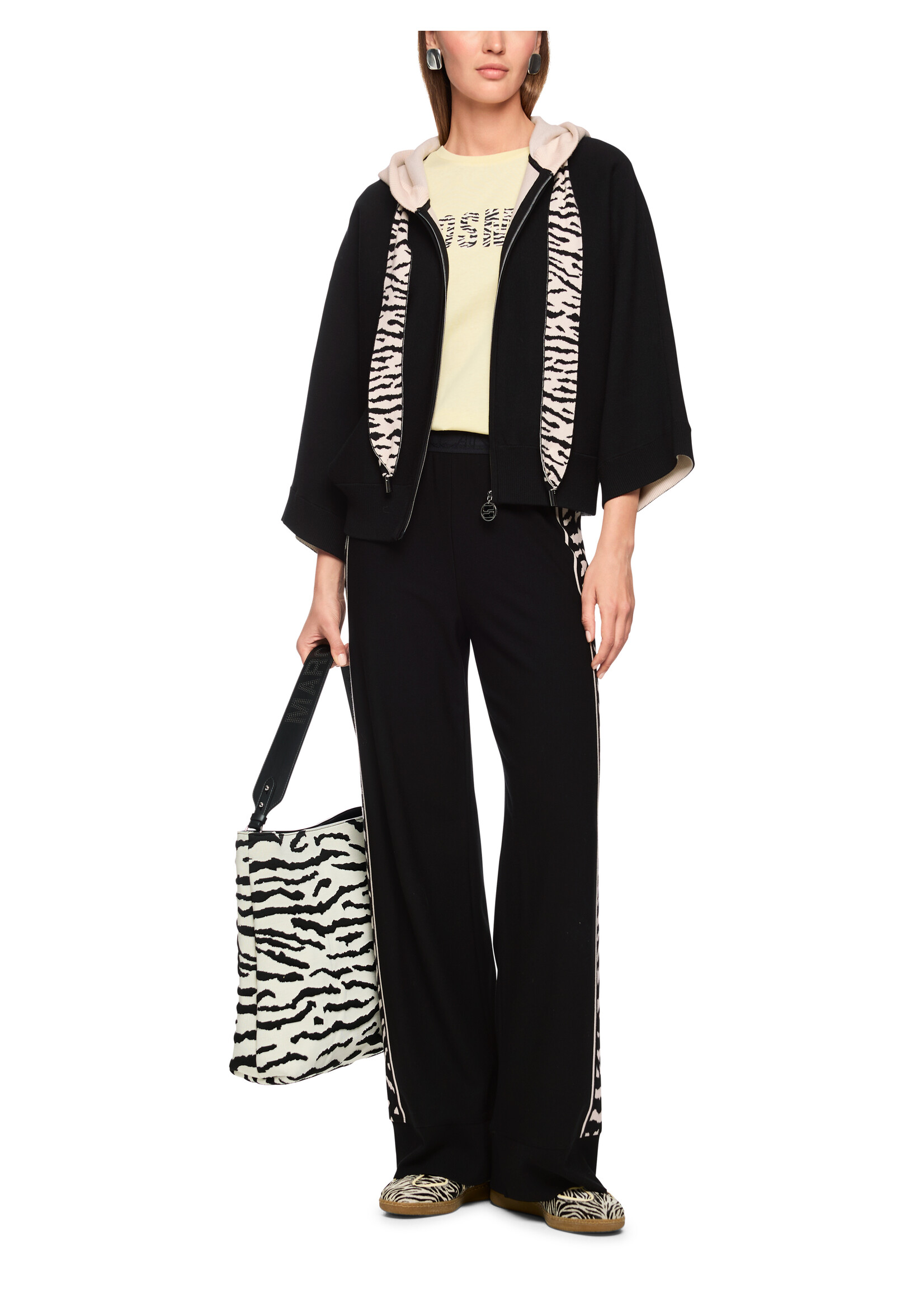 Marccain Sports Cardigan AS 39.03 M57 900