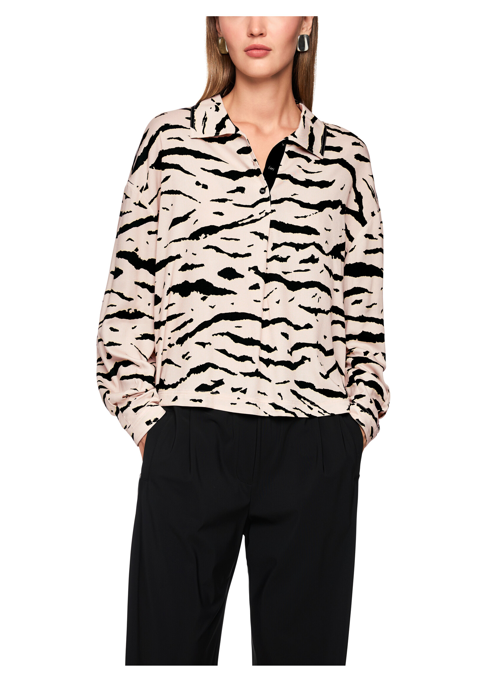 Marccain Sports Blouse AS 51.01 W56 153