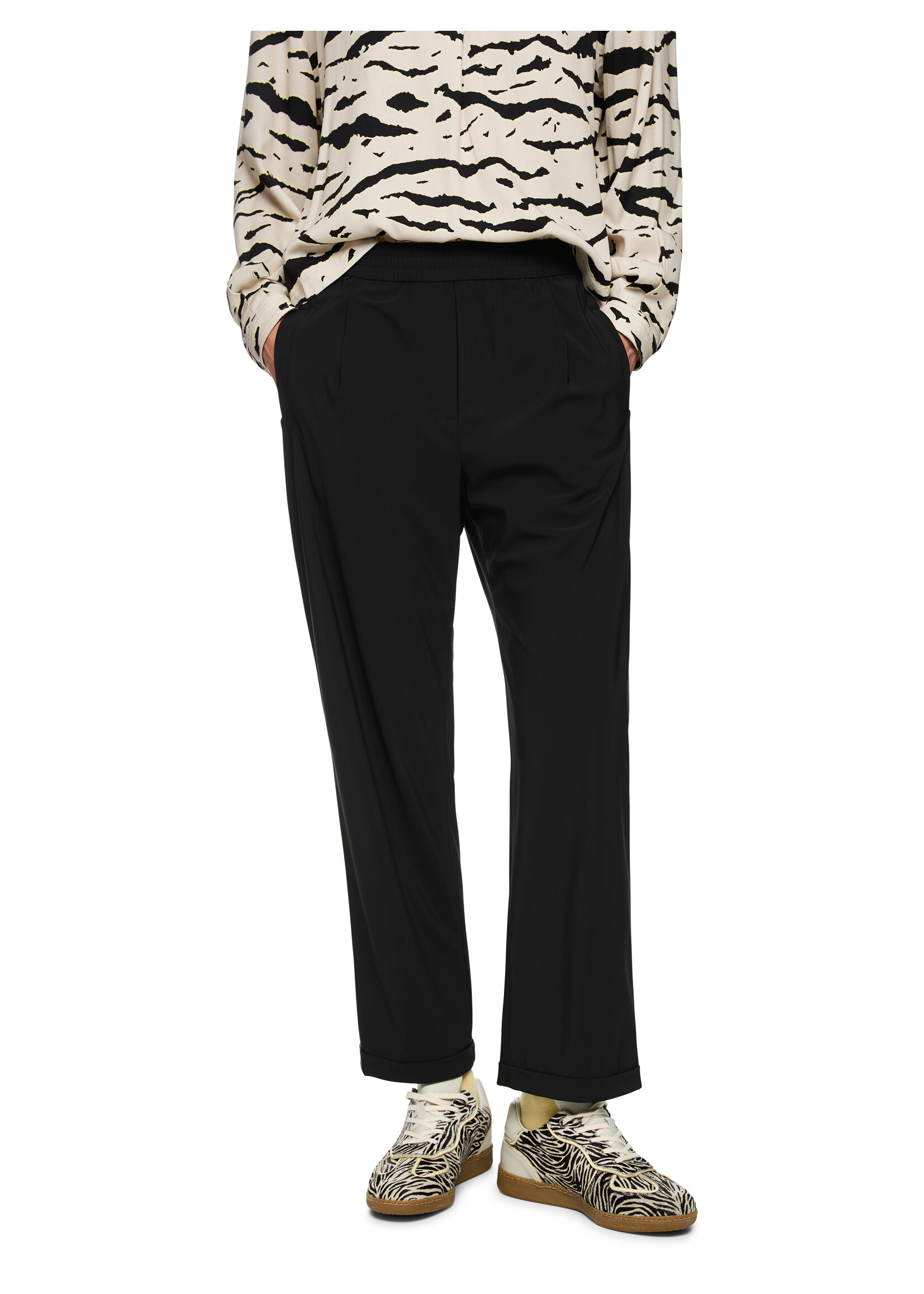 Marccain Sports Broek AS 81.09 J40 900