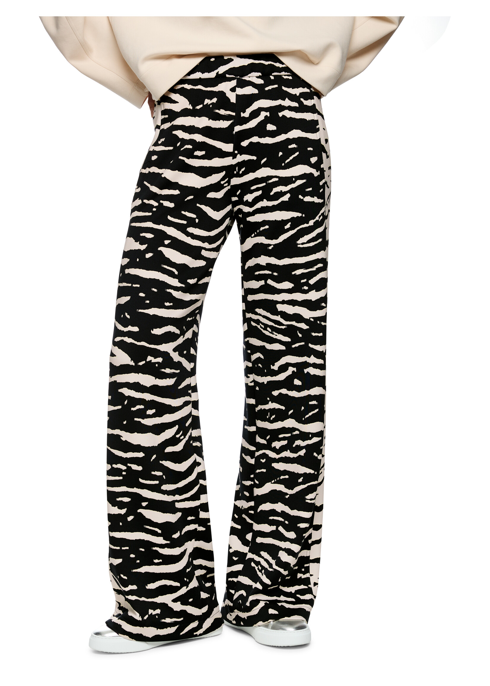 Marccain Sports Broek AS 81.13 J03 900