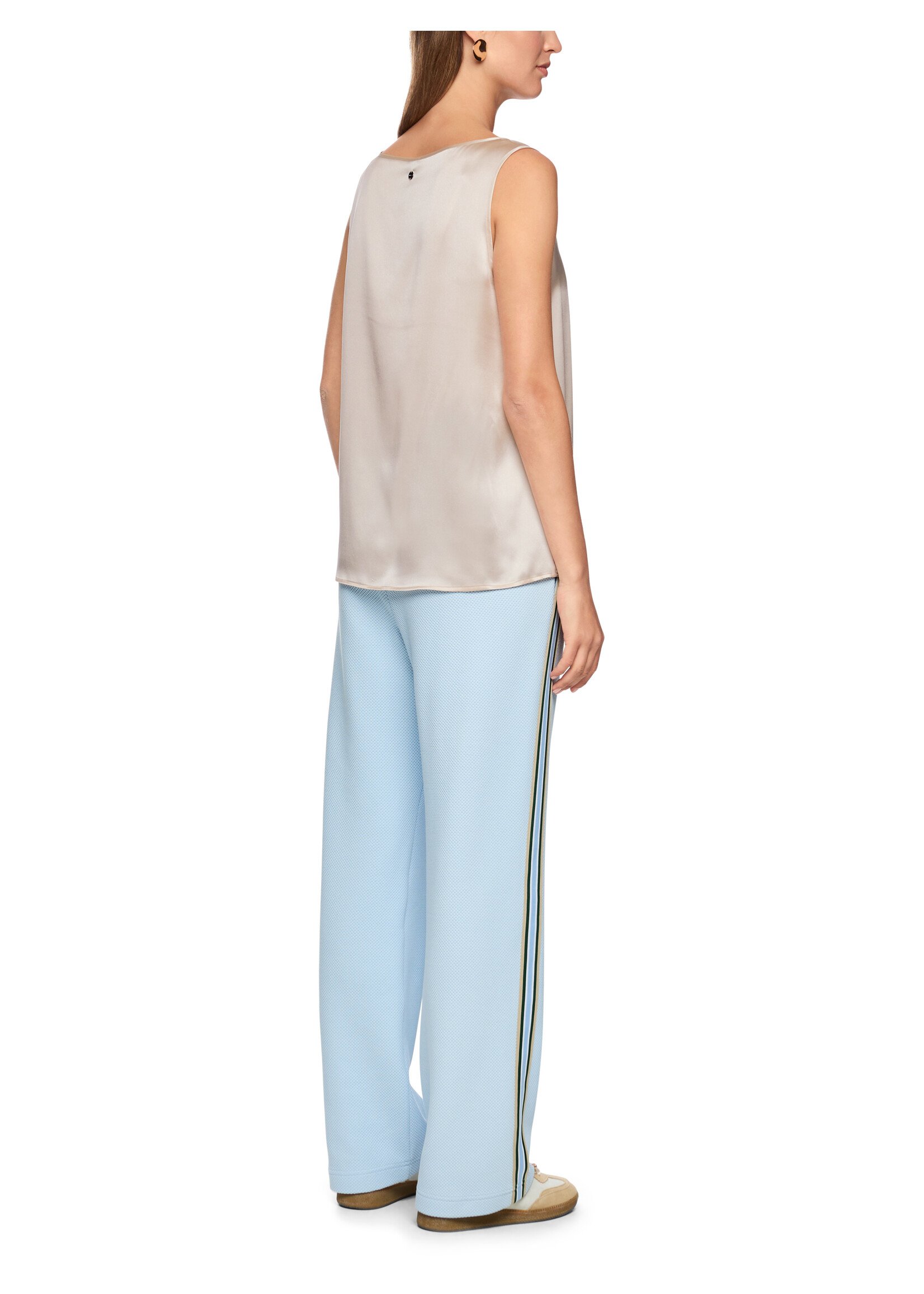 Top AA 61.02 W52 153