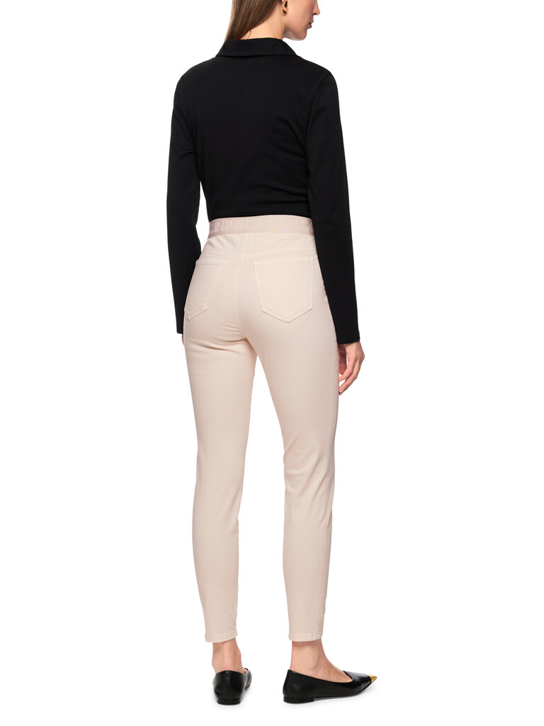 Marccain Pants Broek AP 81.41 W01 153