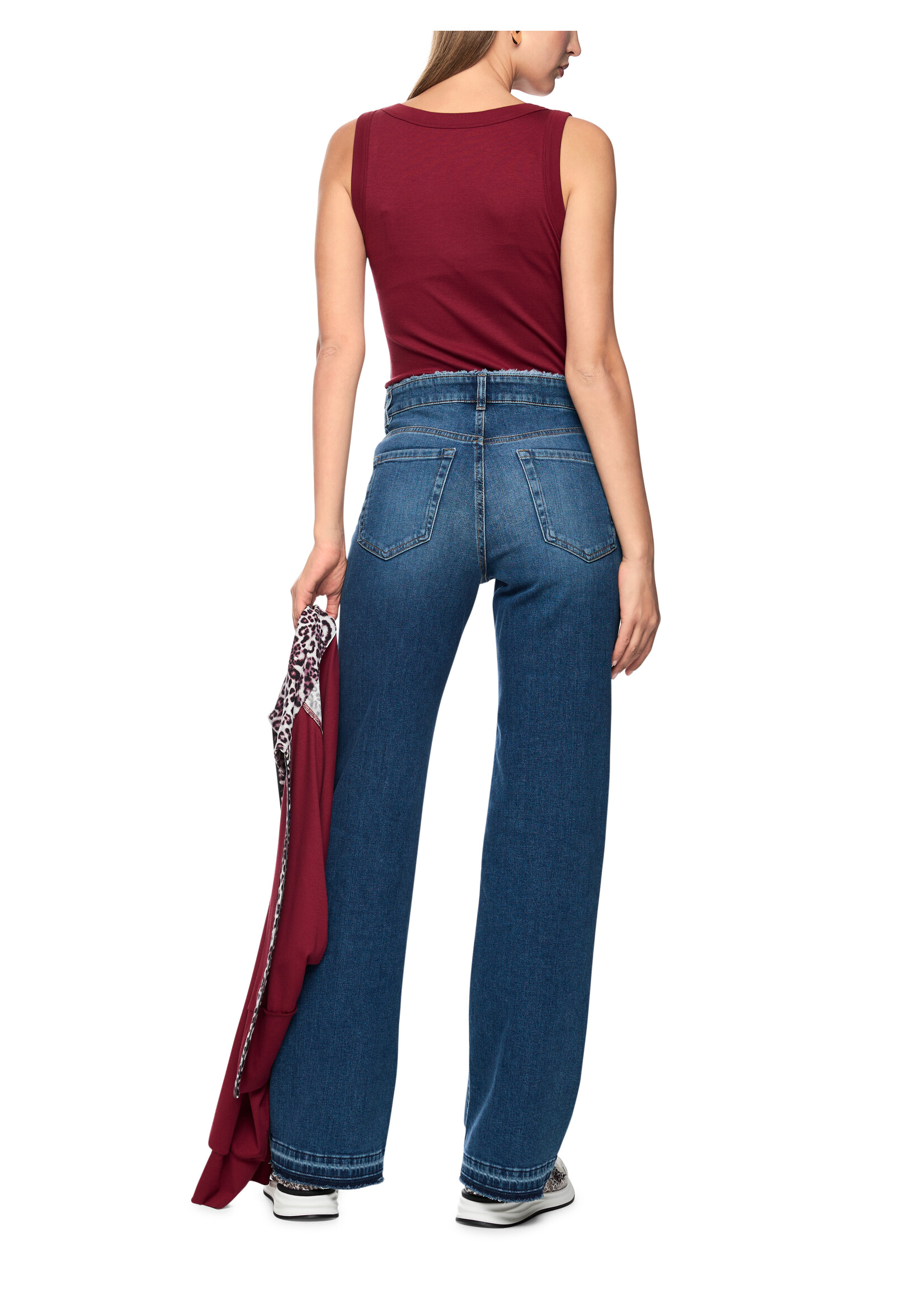 Marccain Pants Jeans AP 82.32 D05 353