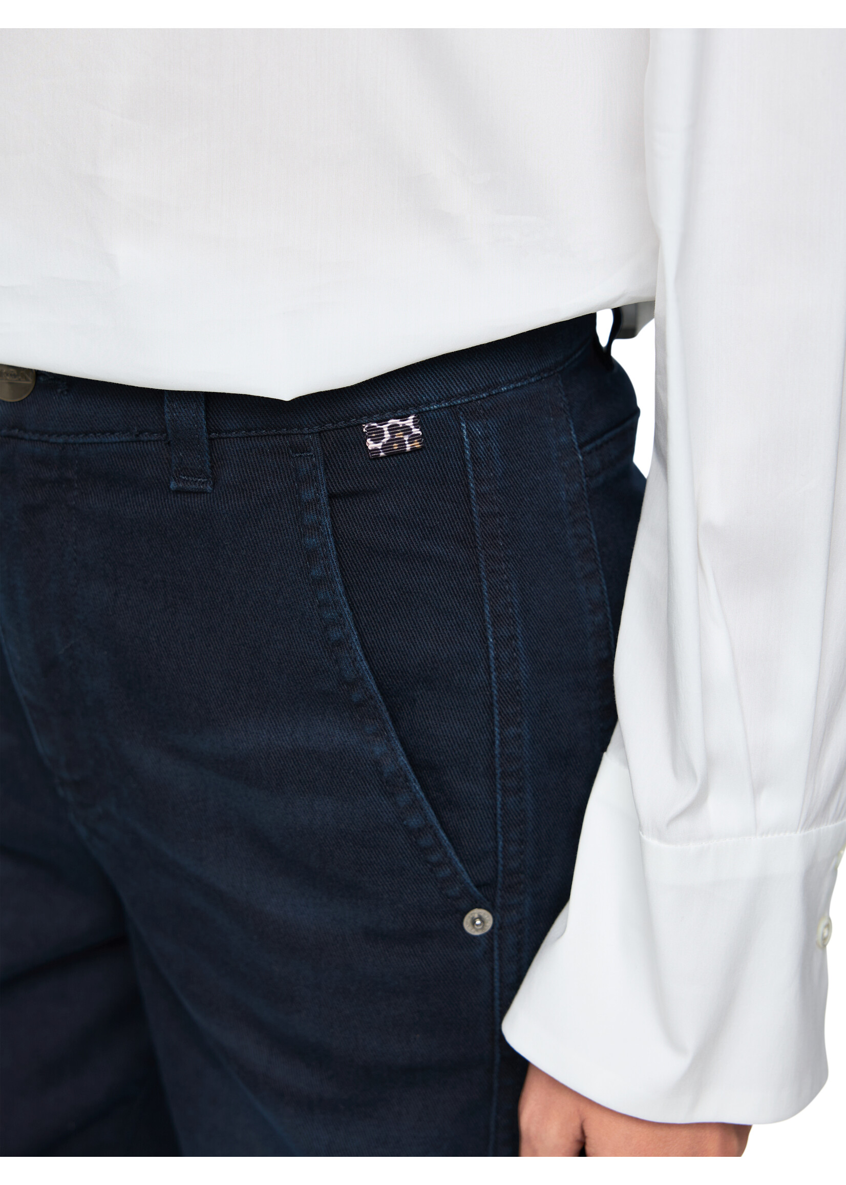 Marccain Pants Jeans AP 82.38 D07 395