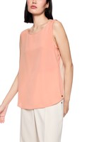 Zijden top met kant en colourblocking