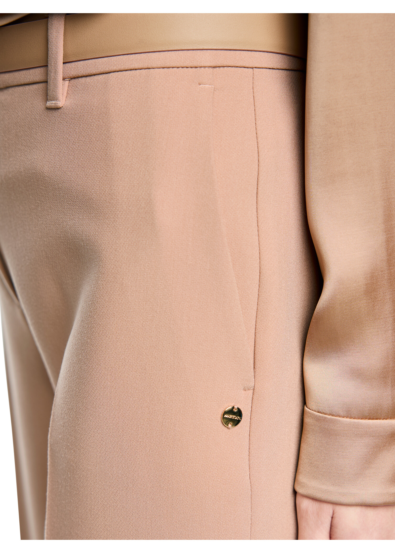 Broek AC 81.19 W44 619