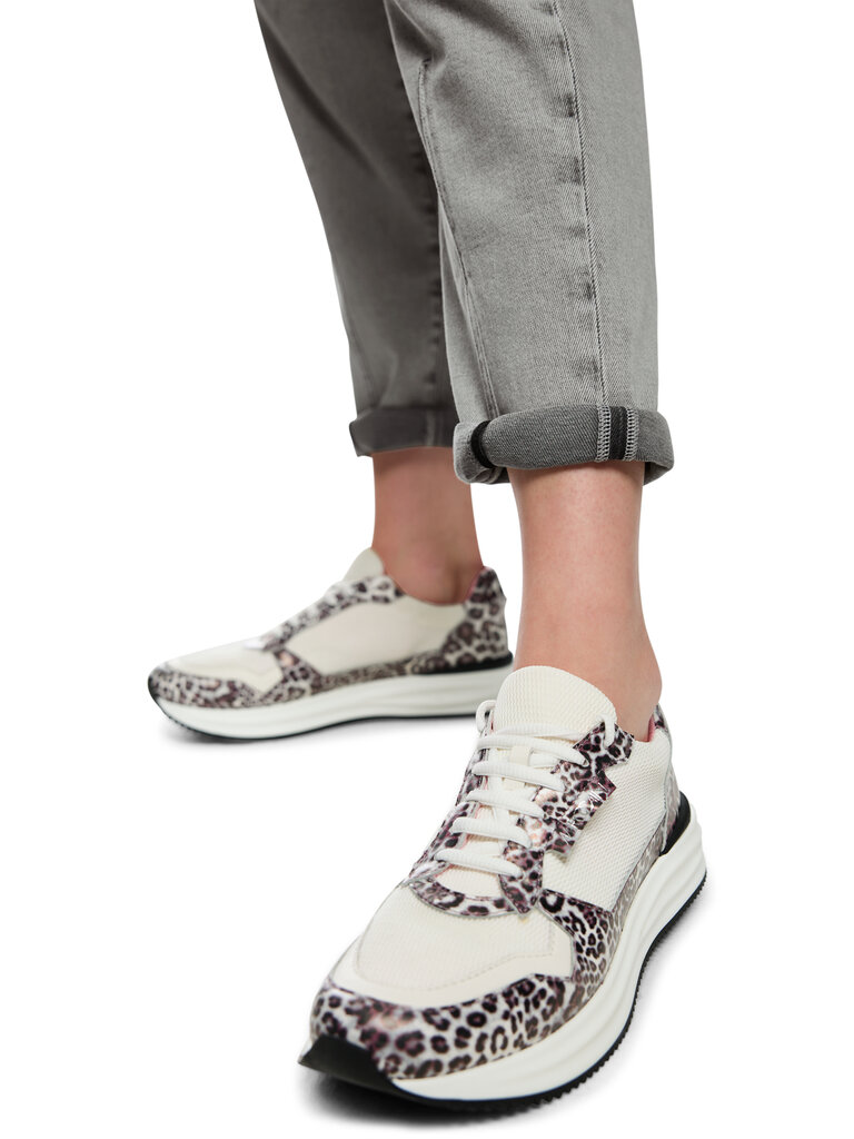 Marccain Sports Jeans AS 82.14 D04 820