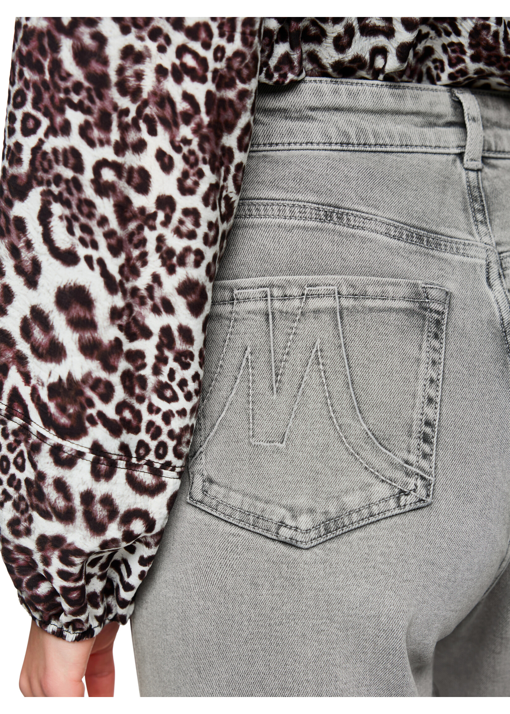 Marccain Sports Jeans AS 82.14 D04 820