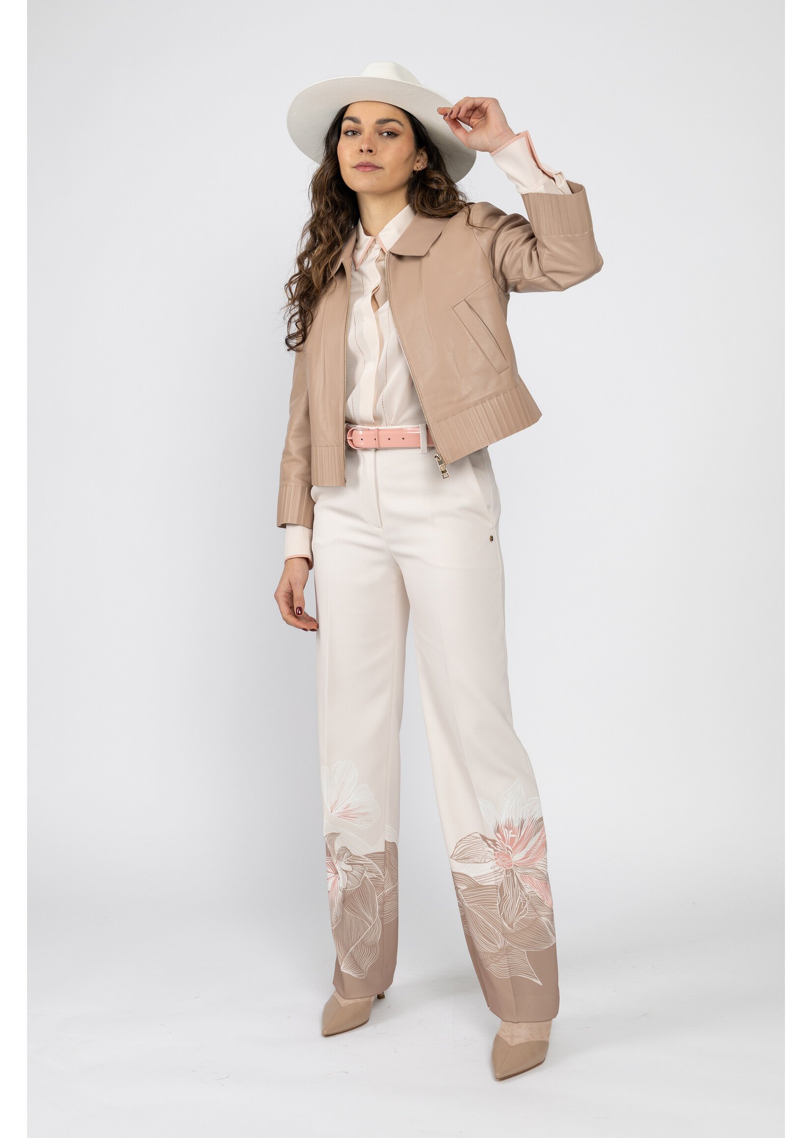 Broek AC 81.13 W16 619