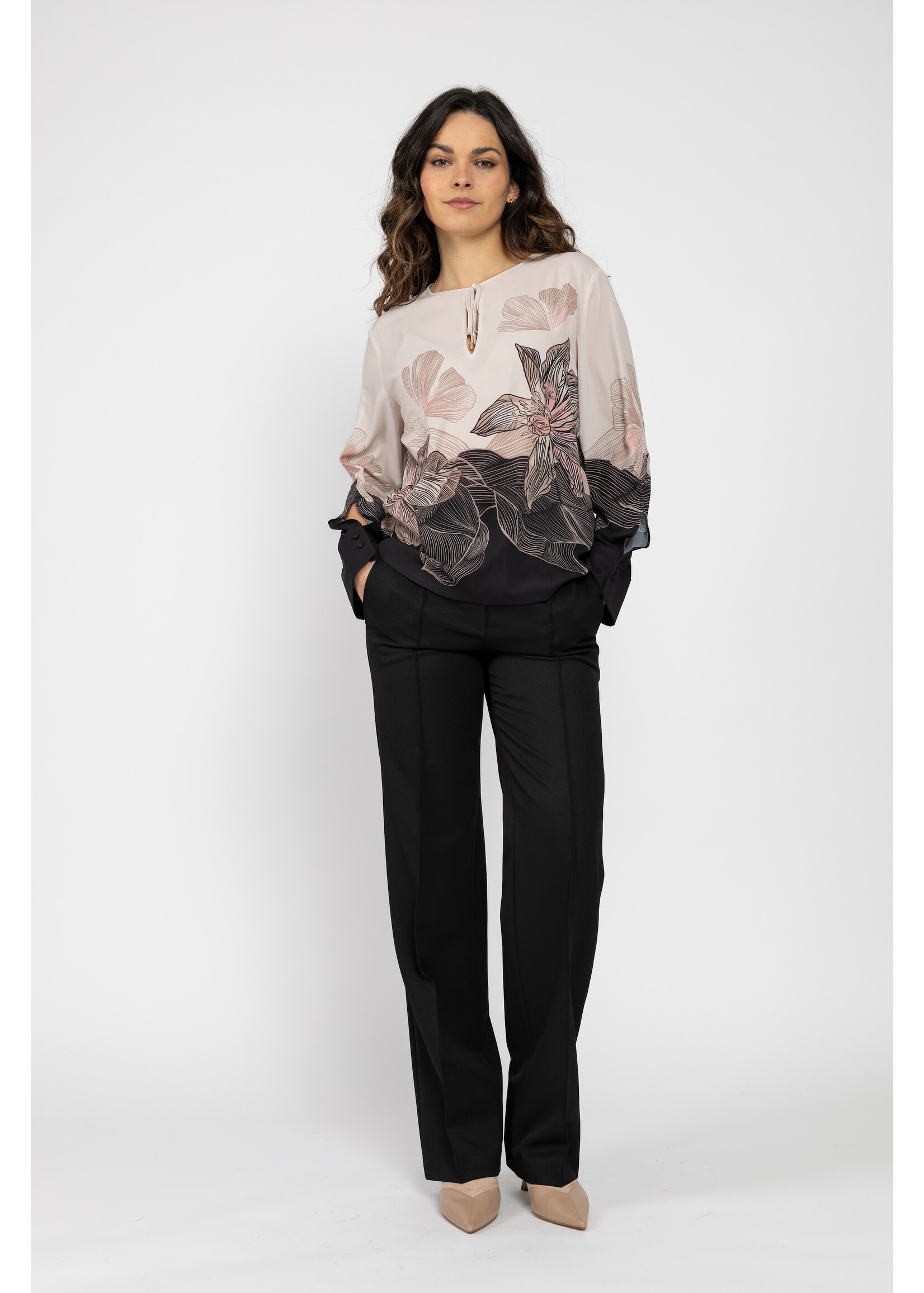 Broek AC 81.41 W77 900