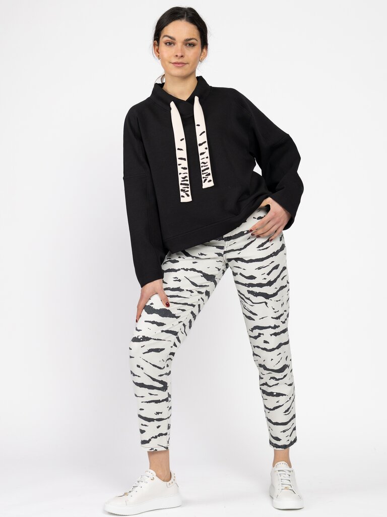 Marccain Sports Sweatshirt AS 44.11 J09 900