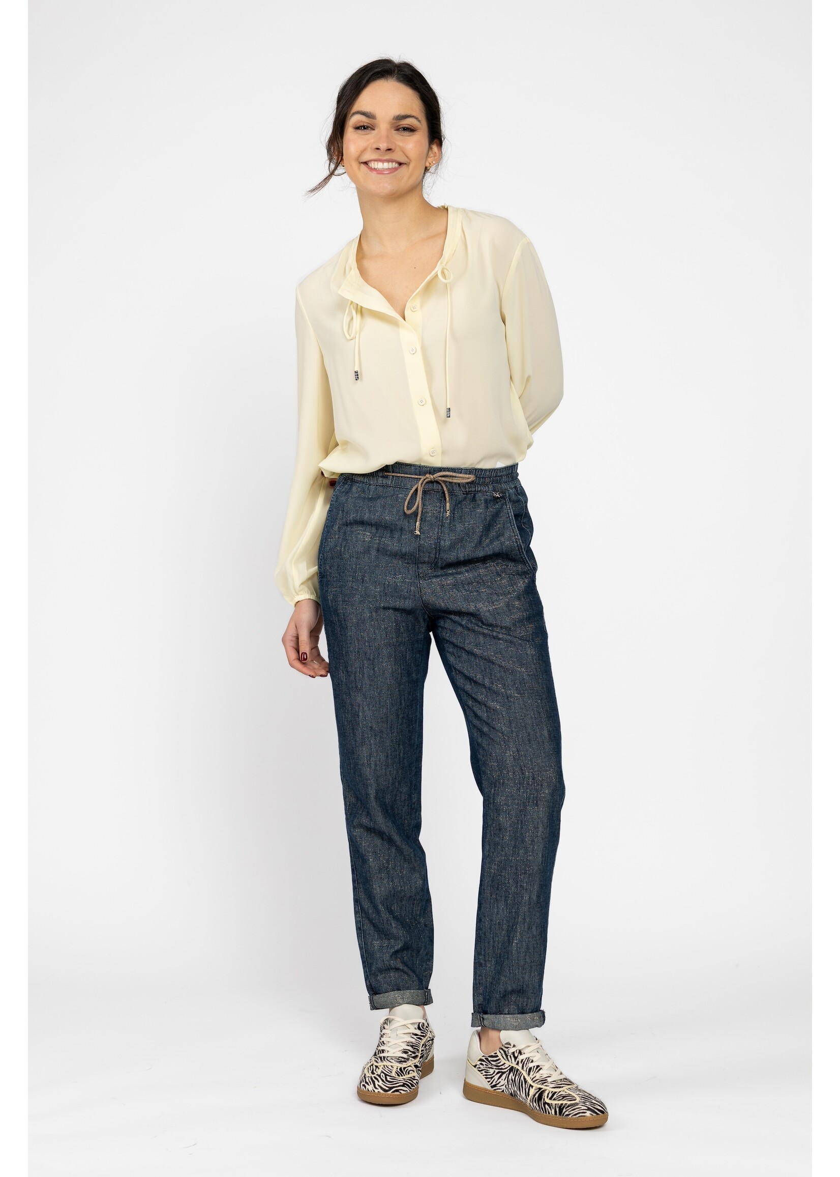 Marccain Pants Jeans AP 82.35 D08 354