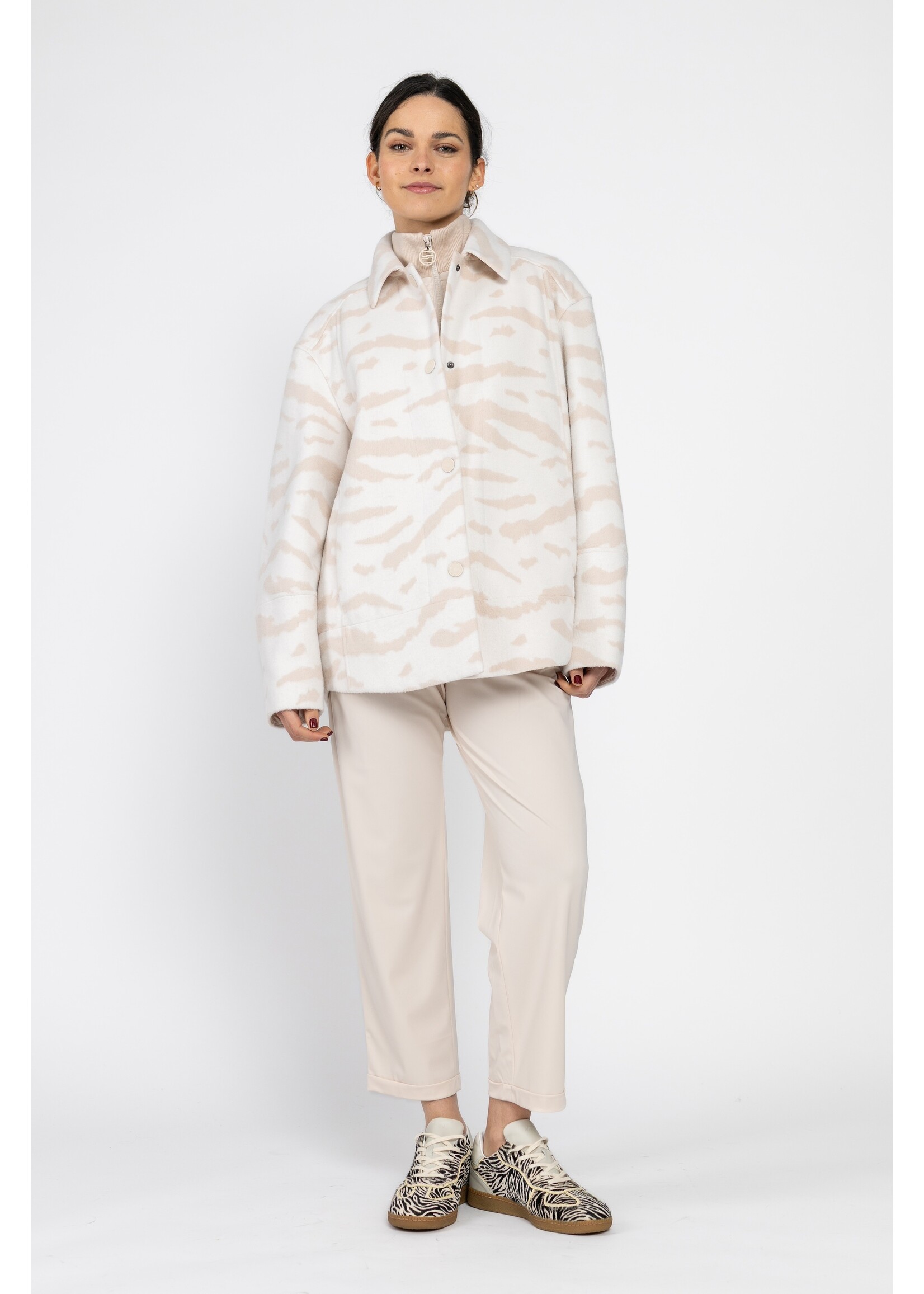 Marccain Sports Outdoorjack AS 12.02 W11 153