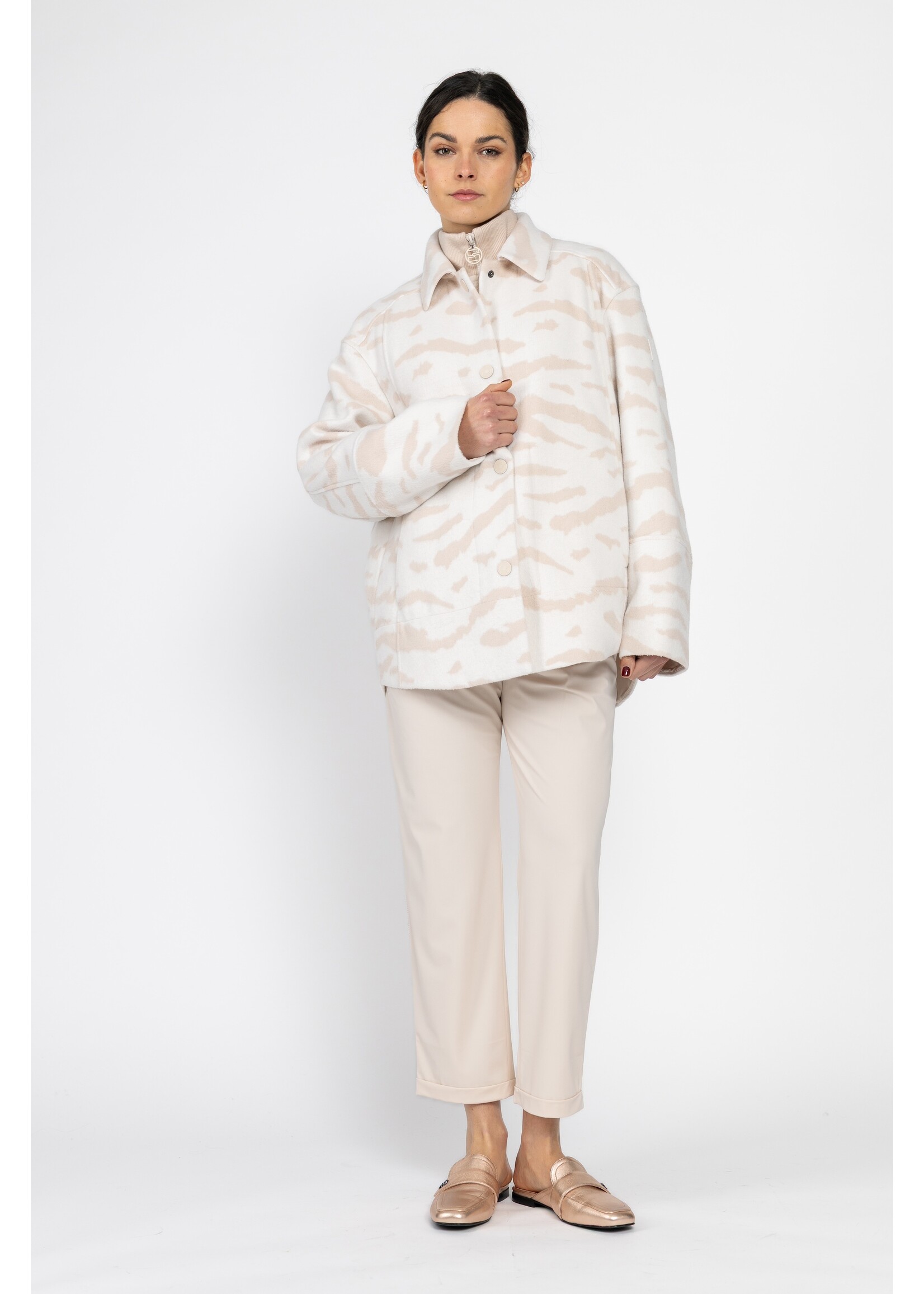 Marccain Sports Outdoorjack AS 12.02 W11 153