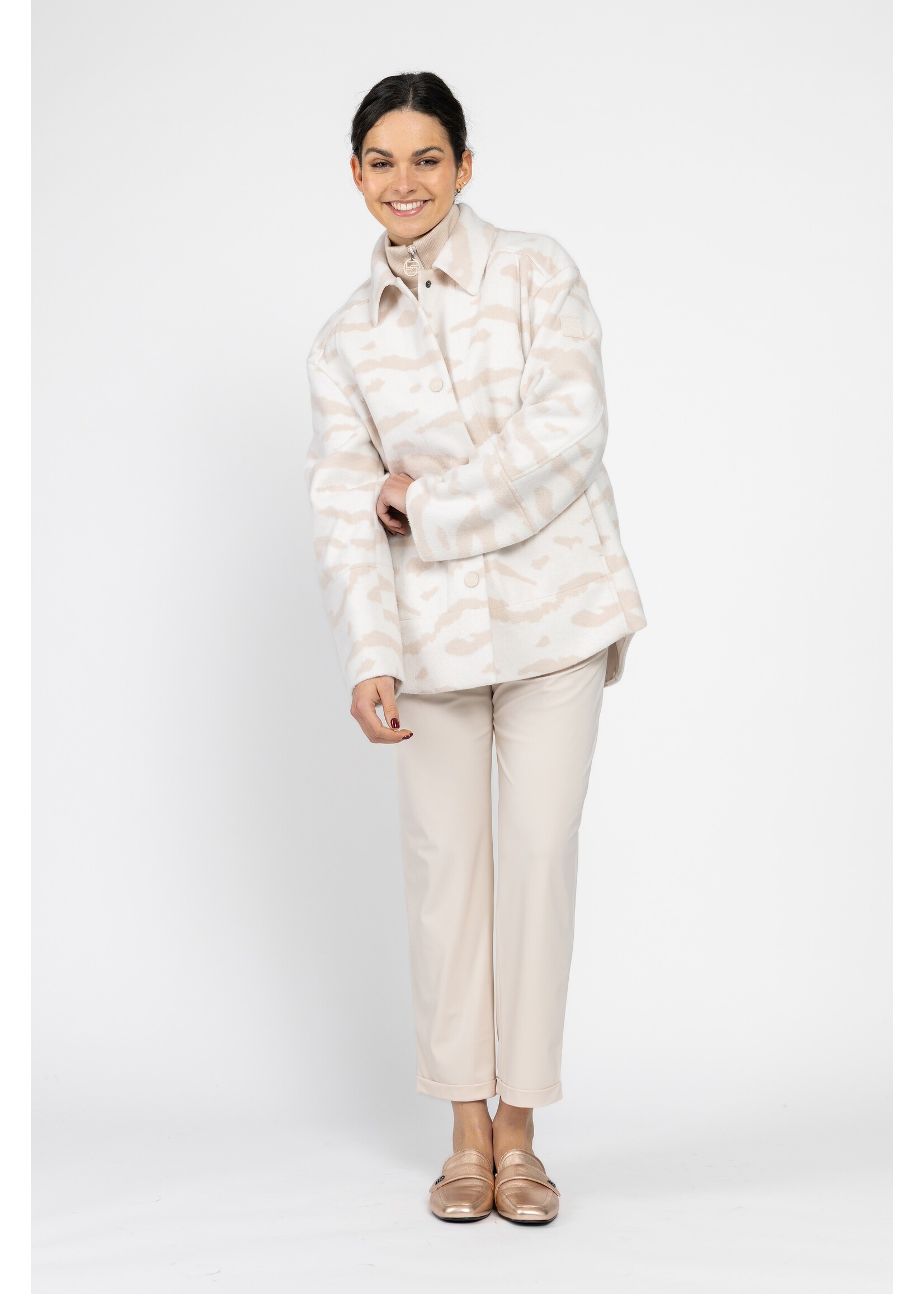 Marccain Sports Outdoorjack AS 12.02 W11 153