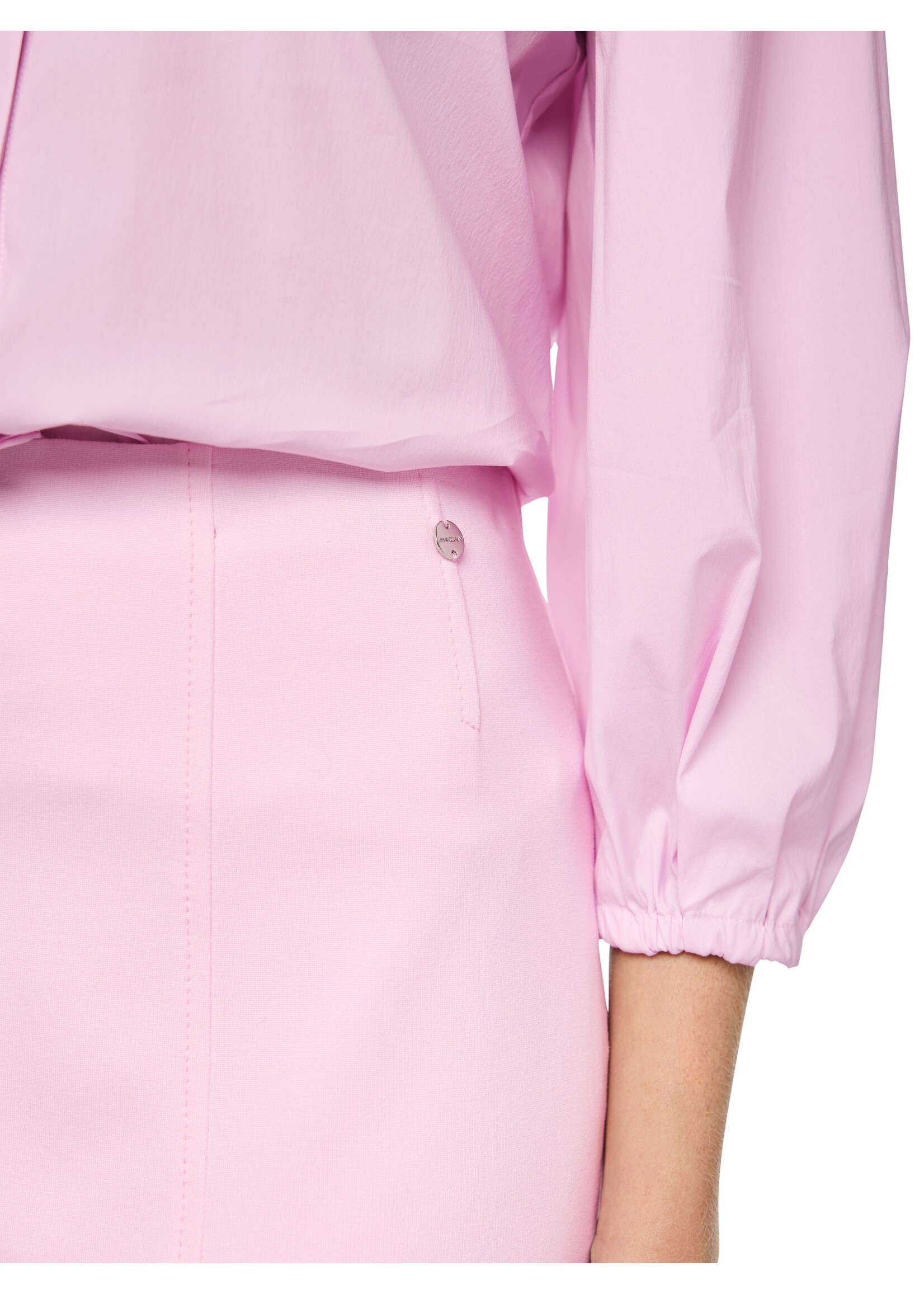 Rok AC 71.06 J42 255