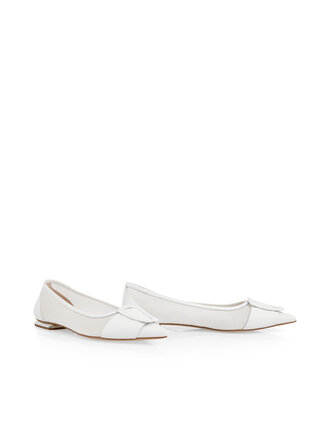 Spitse ballerina met mesh inzetstuk
