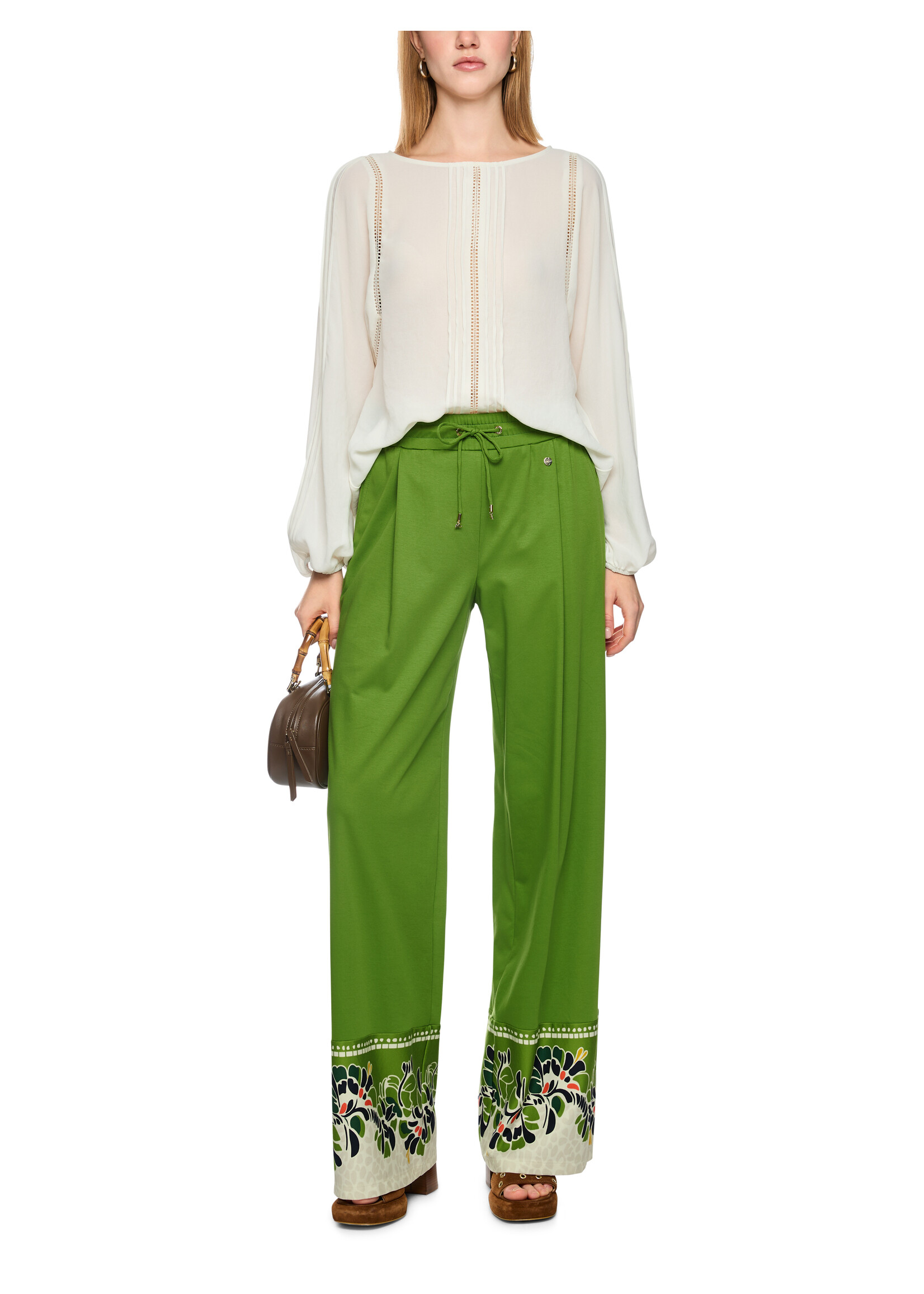 Broek AC 81.67 J44 526