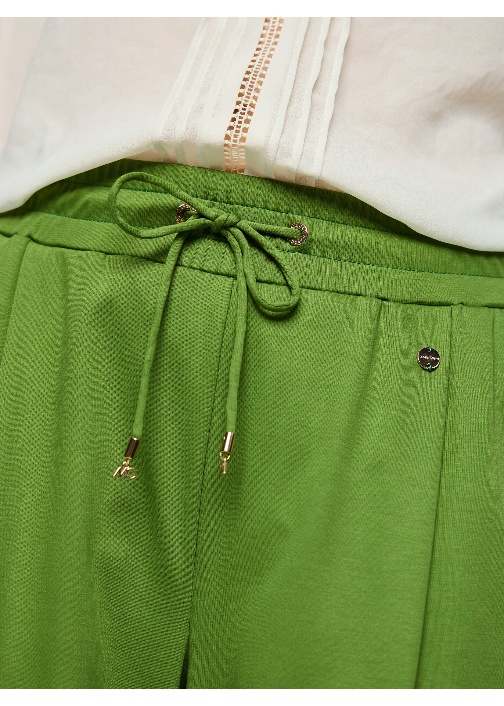 Broek AC 81.67 J44 526