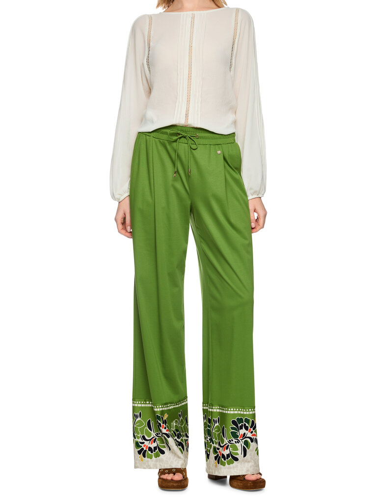 Broek AC 81.67 J44 526