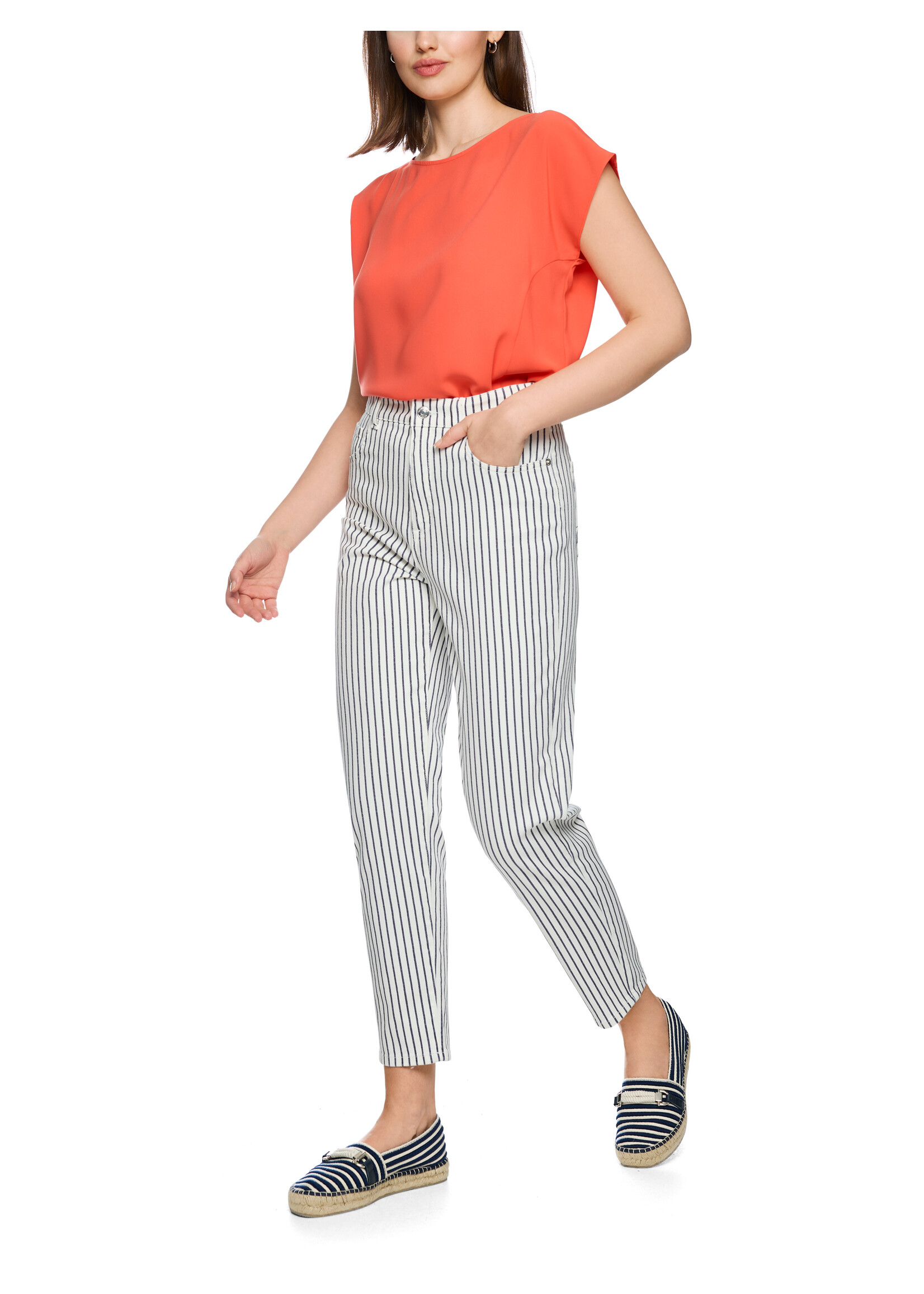 Marccain Sports Jeans AS 82.27 D13 394