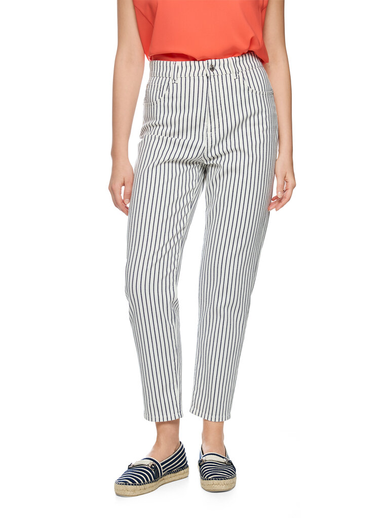 Marccain Sports Jeans AS 82.27 D13 394