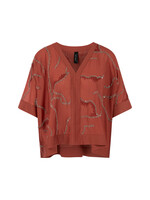 Zwierige blouse met versiering