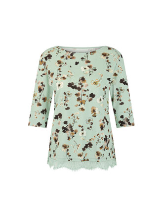 Bloemenshirt met kanten applicatie