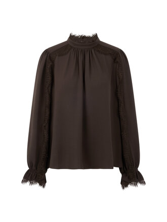Soepelvallende blouse met kant