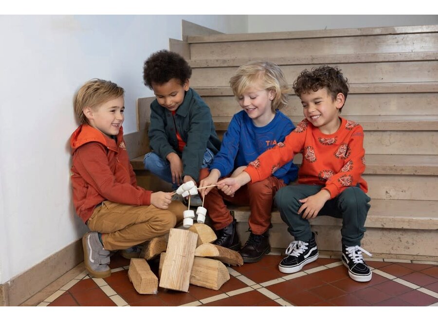 Sweater AOP - Chasing Trails - Oranje