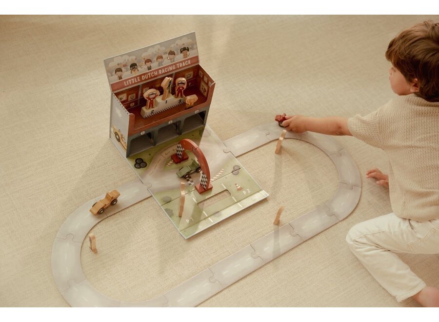 Speelkoffer met racebaan FSC