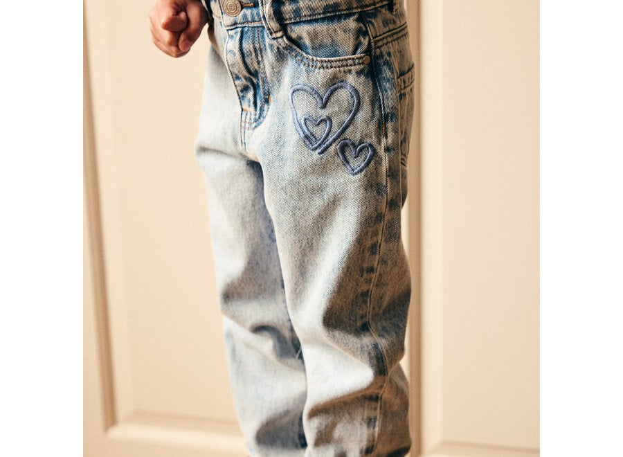 Denim Mom Fit Heart - Medium Denim