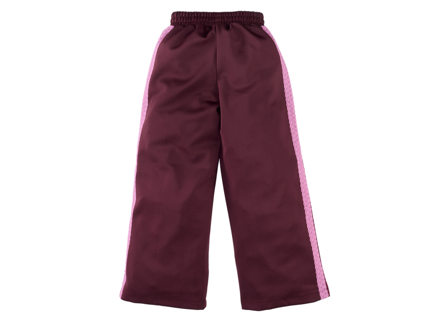 Talia Burgundy battle
