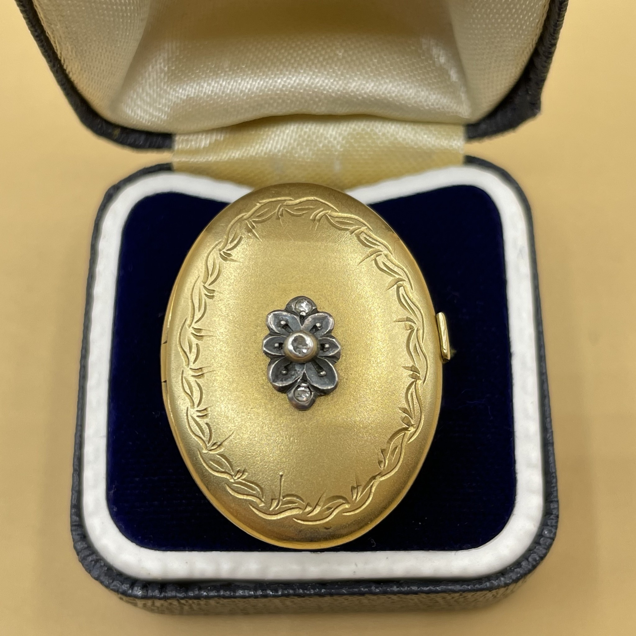 Medallion ring roosdiamant